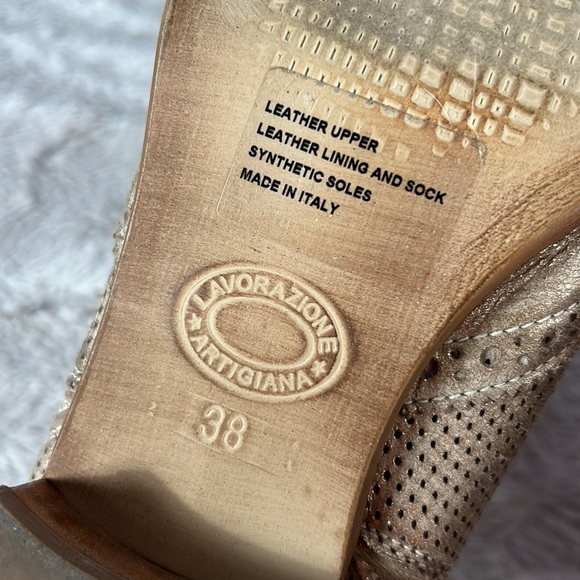 Sundance CATE, golden shimmer wing tip booties sz38 - Picture 8 of 9